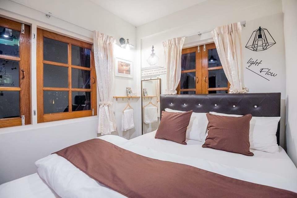 T Smy House Hostel กรุงเทพมหานคร ภายนอก รูปภาพ