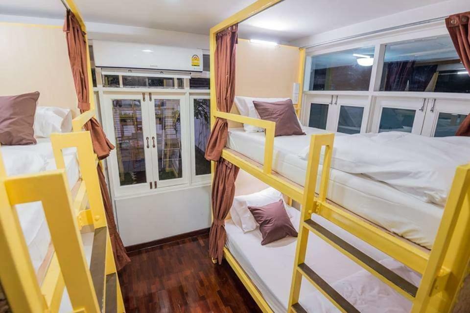 T Smy House Hostel กรุงเทพมหานคร ภายนอก รูปภาพ