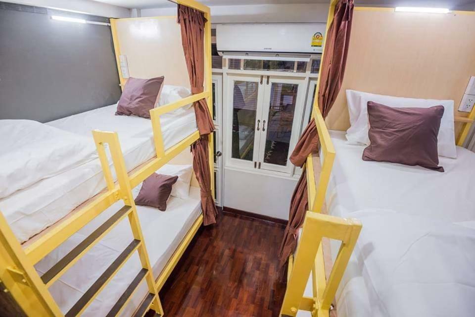 T Smy House Hostel กรุงเทพมหานคร ภายนอก รูปภาพ